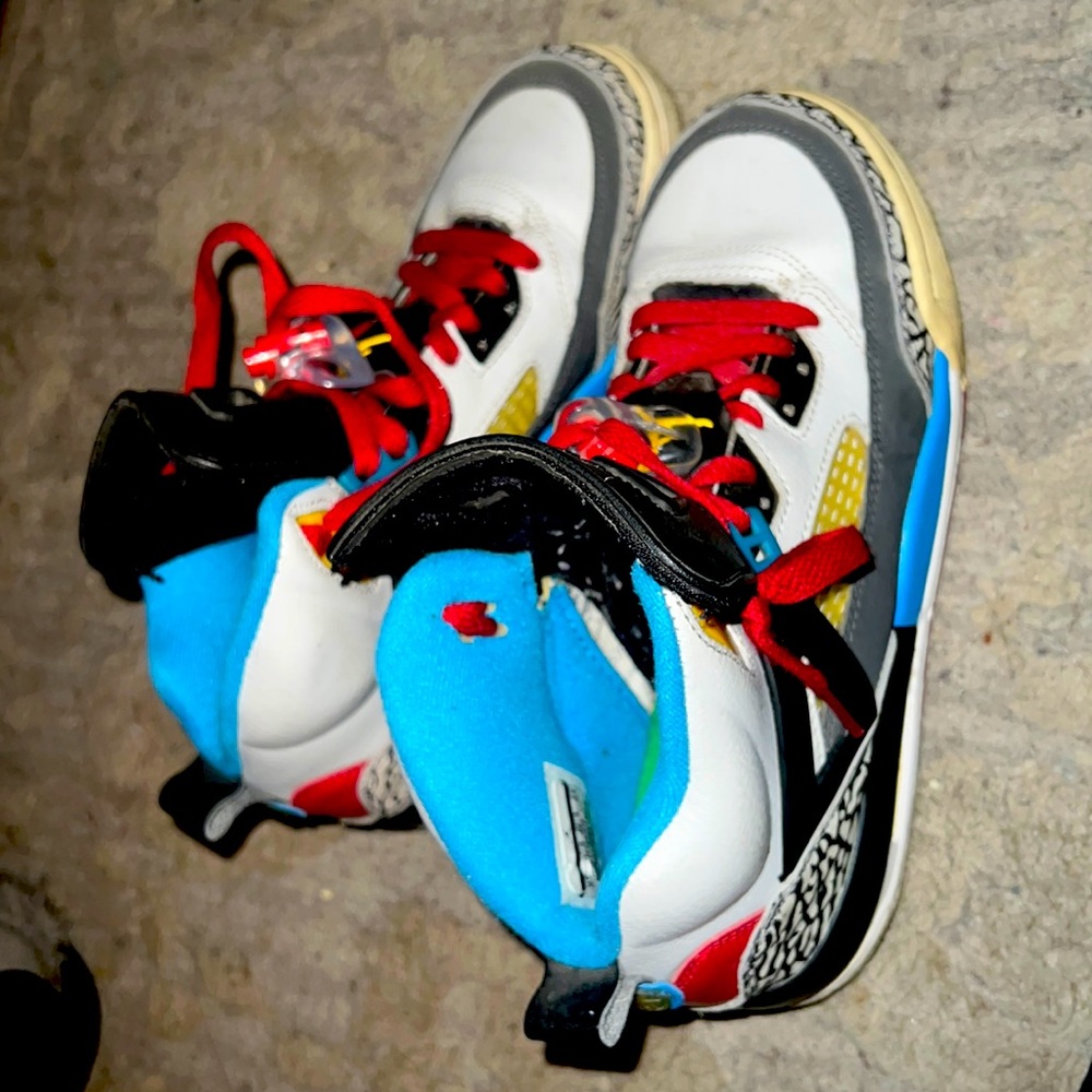 Multicolor JORDAN Spizikes in 6Y